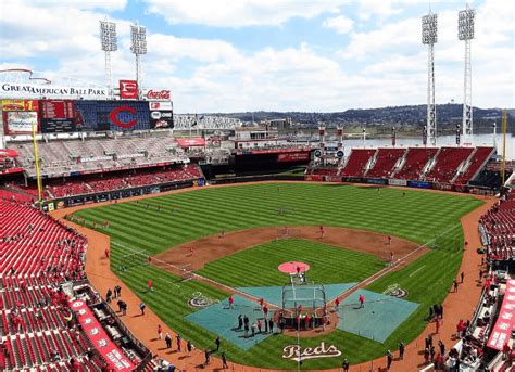 Capacity Of Great American Ballpark