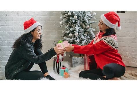 Exchanging Gift Ideas