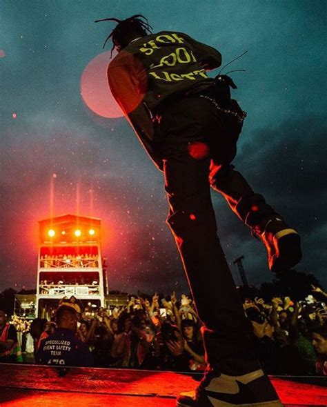 Wallpaper Of Travis Scott